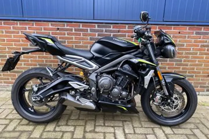 Triumph Street Triple 765 (2021)