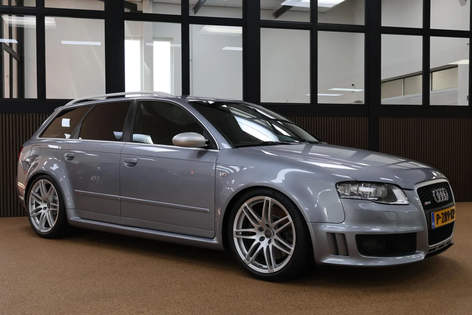 Audi RS 4 (2007) — foto 1