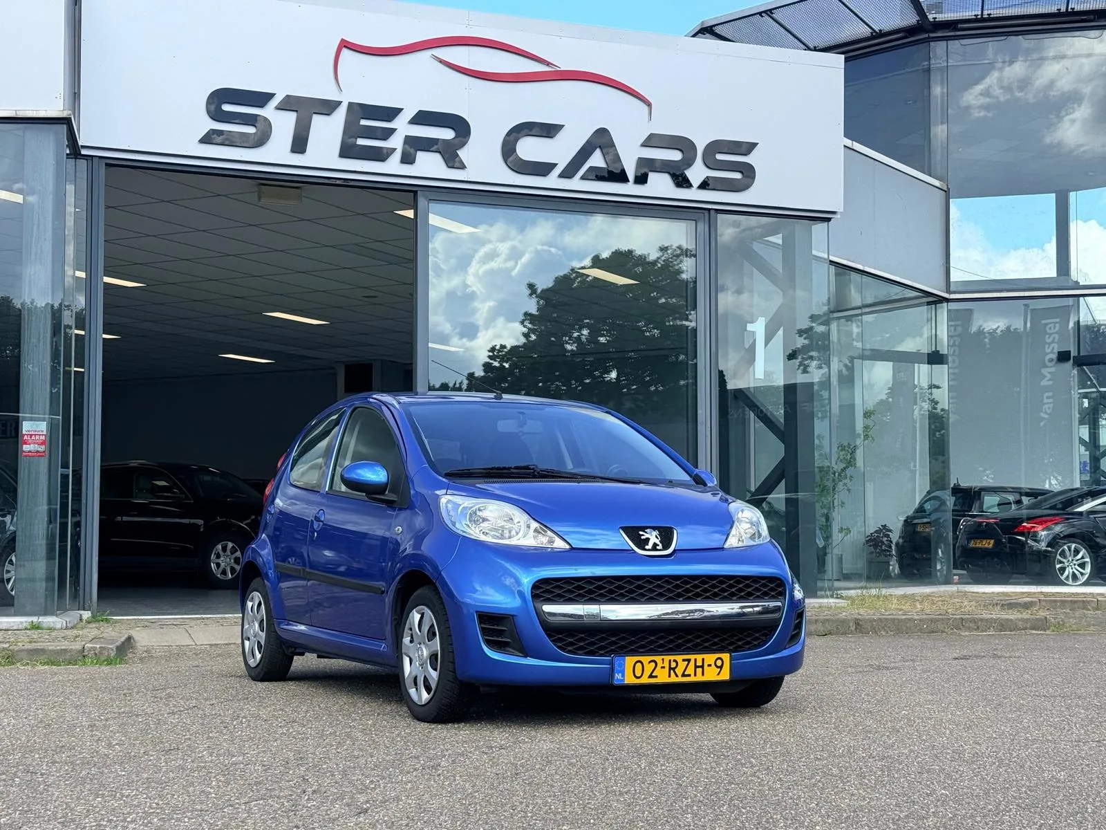 Peugeot 107 (2011) — foto 1