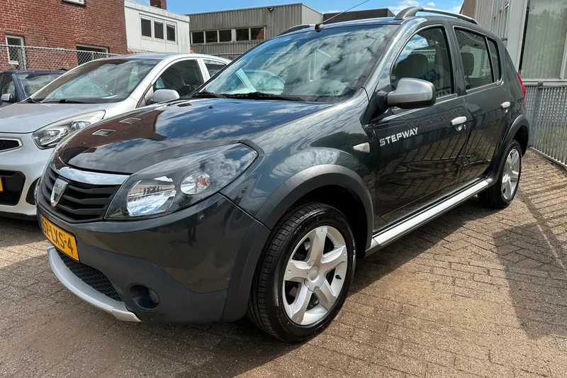Dacia Sandero (2010)