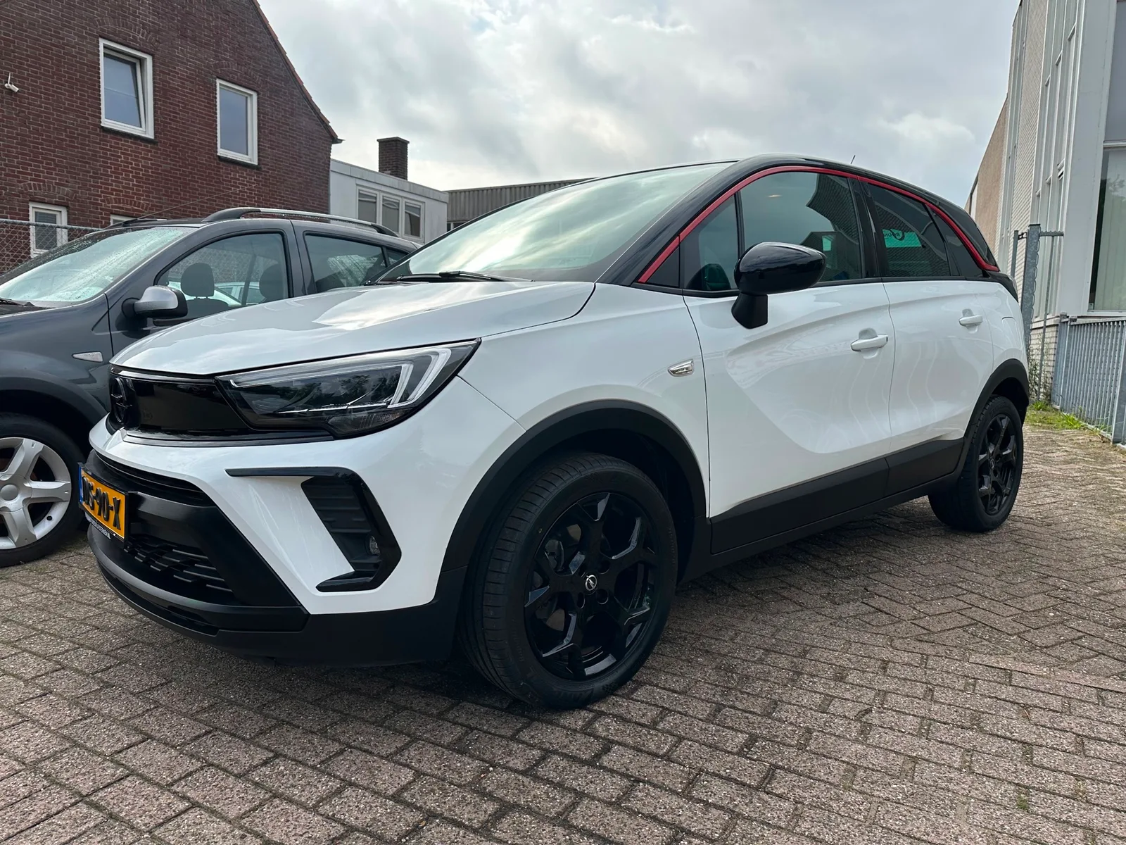 Opel Crossland (2023) — foto 1