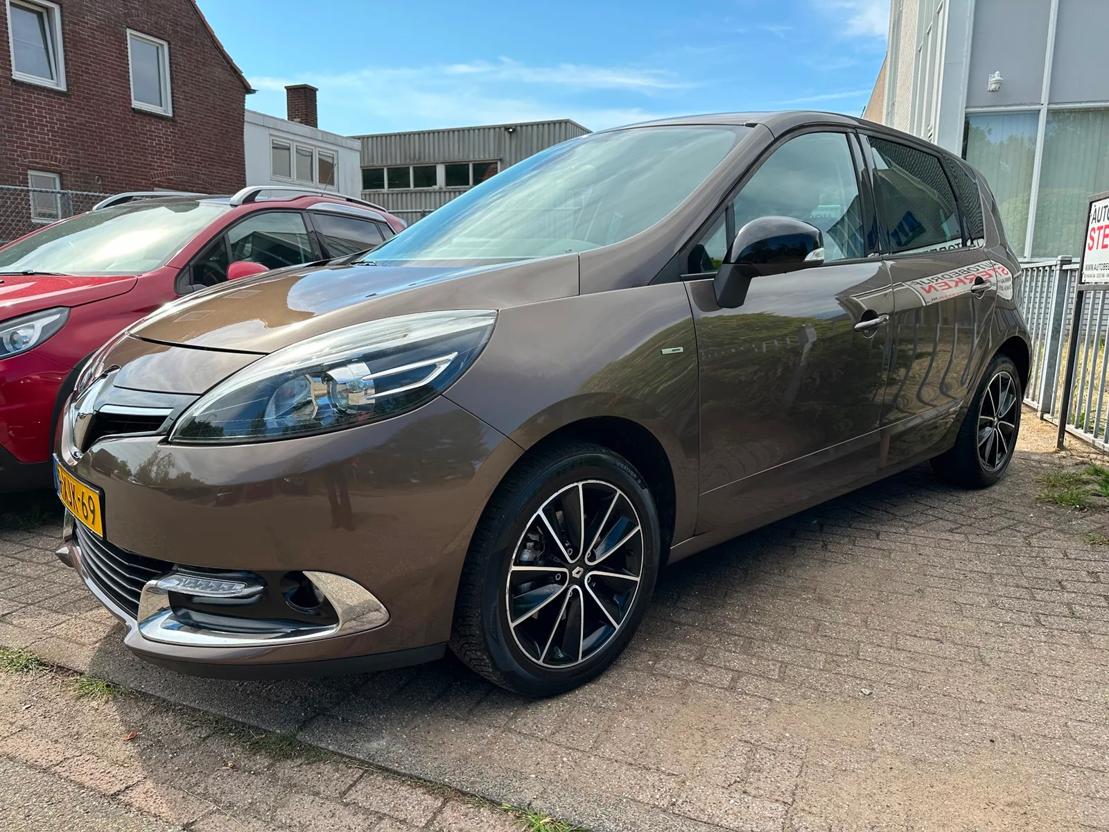 Renault Scénic (2013) — foto 1