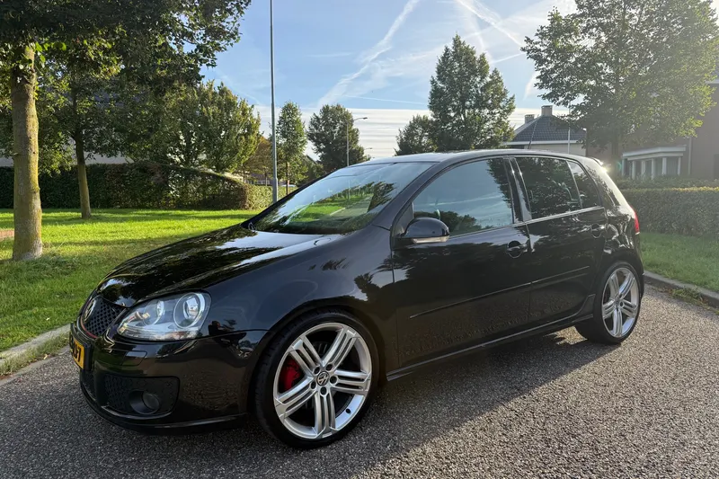 Volkswagen Golf (2008)