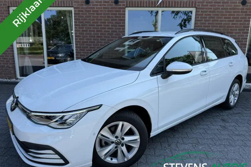 Volkswagen Golf (2022)