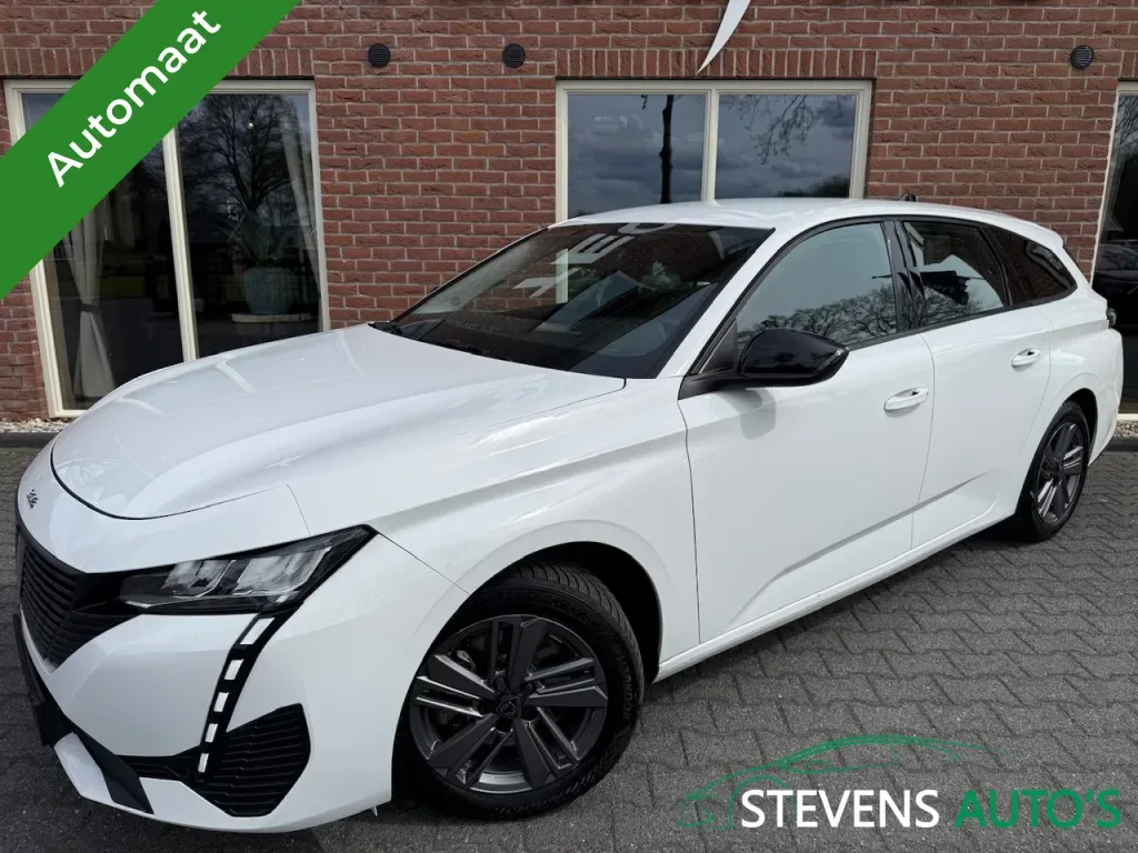 Peugeot 308 (2022) — foto 1