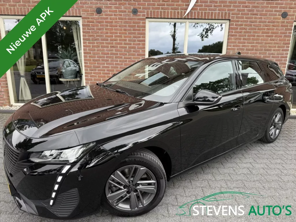 Peugeot 308 (2022) — foto 1