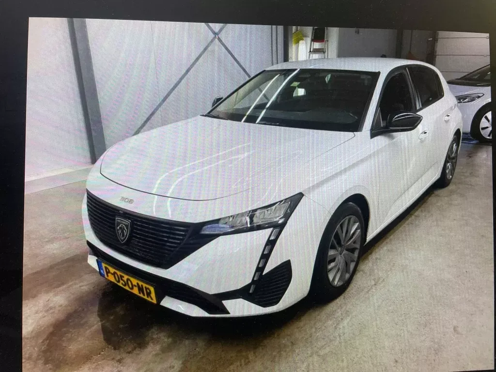 Peugeot 308 (2022) — foto 1