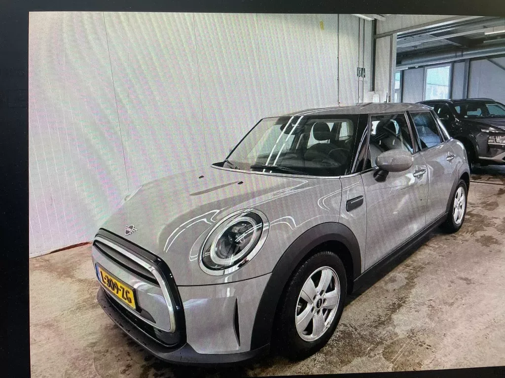 MINI One (2021) — foto 1