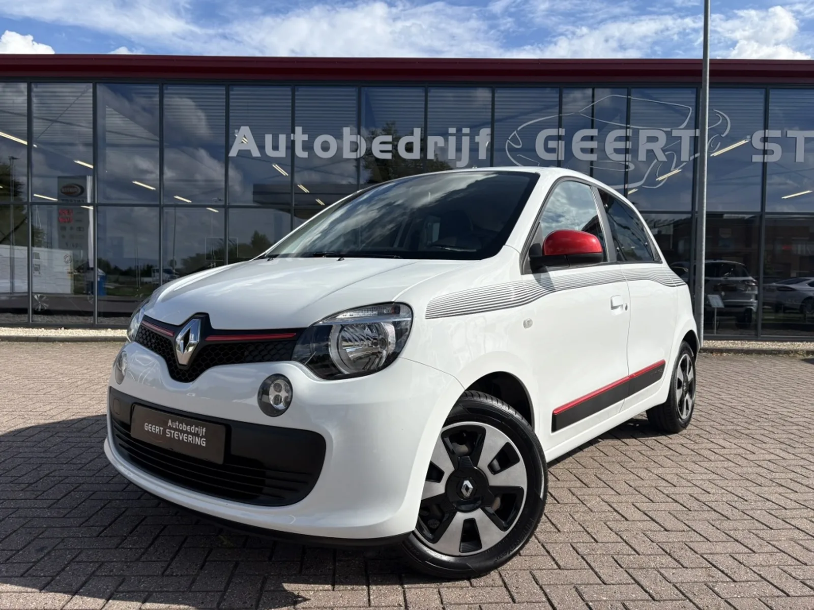 Renault Twingo (2015) — foto 1
