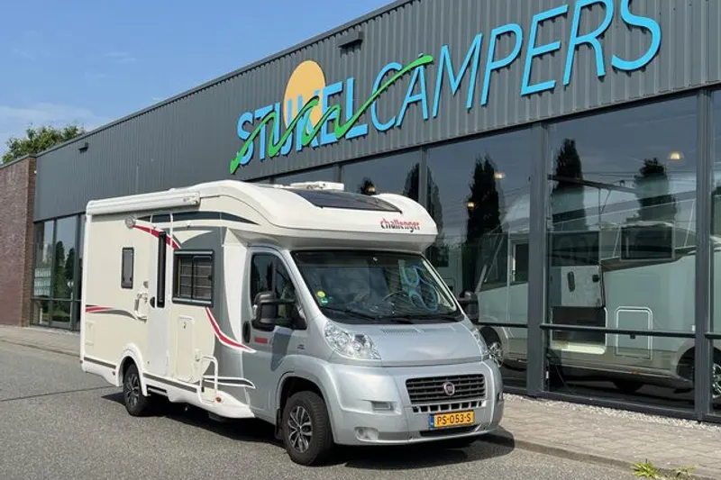 Challenger Prium XL FULL OPTIONS (2013)