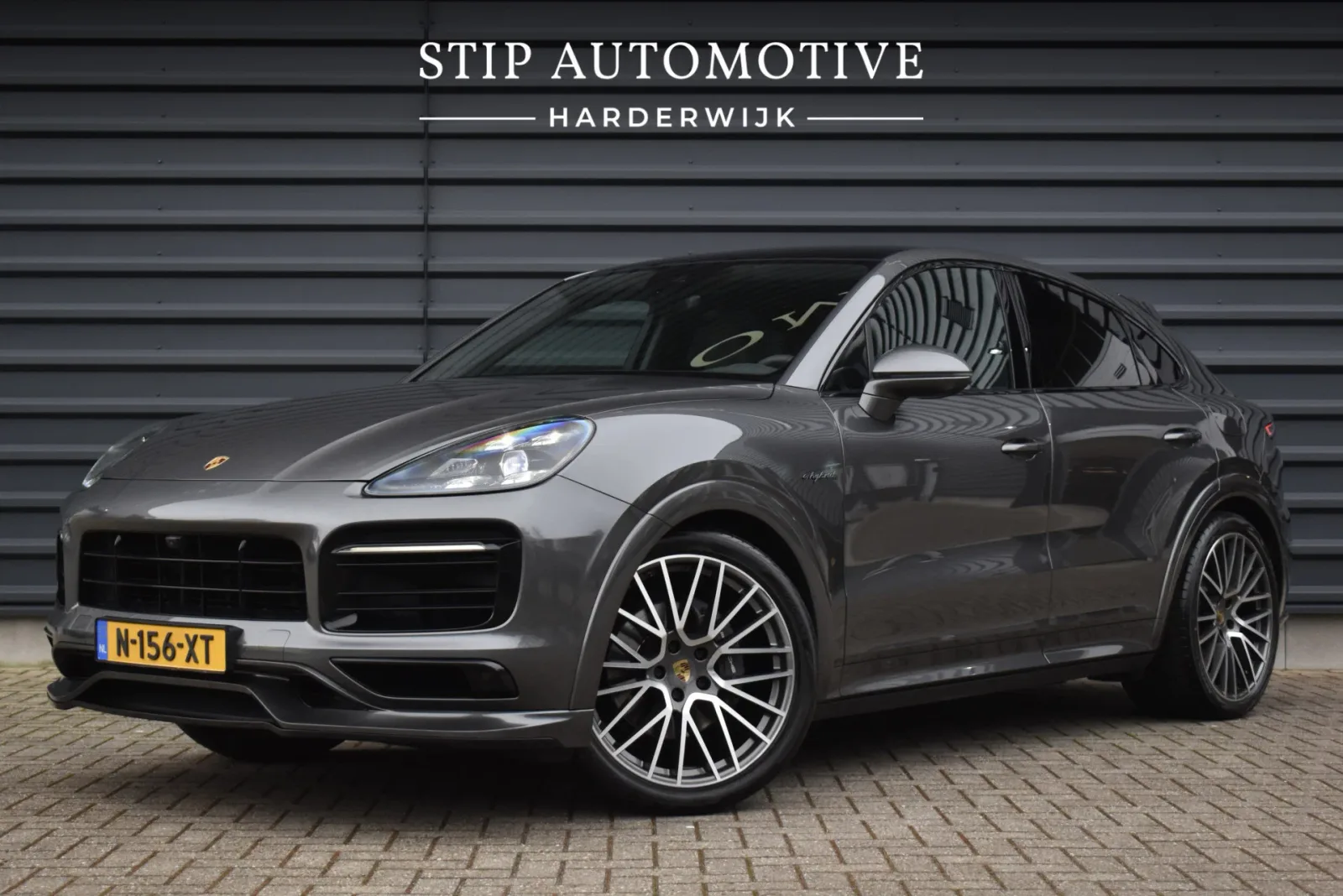 Porsche Cayenne (2022) — foto 1