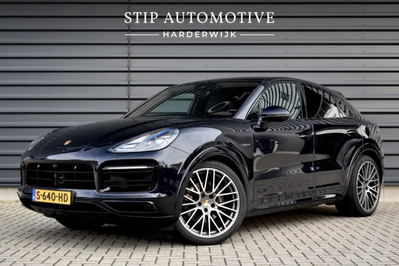 Porsche Cayenne Coupé (2023)