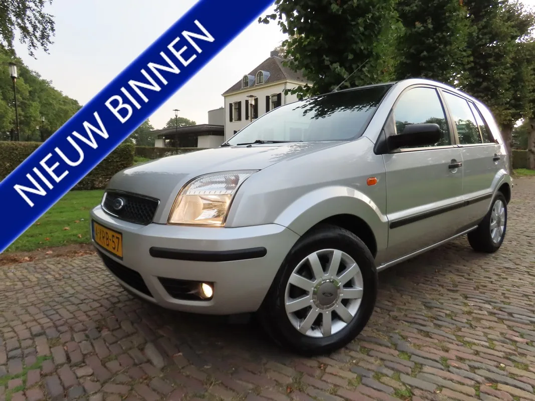 Ford Fusion (2005) — foto 1