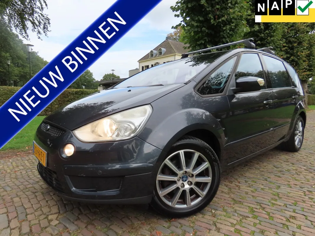 Ford S-Max (2009) — foto 1