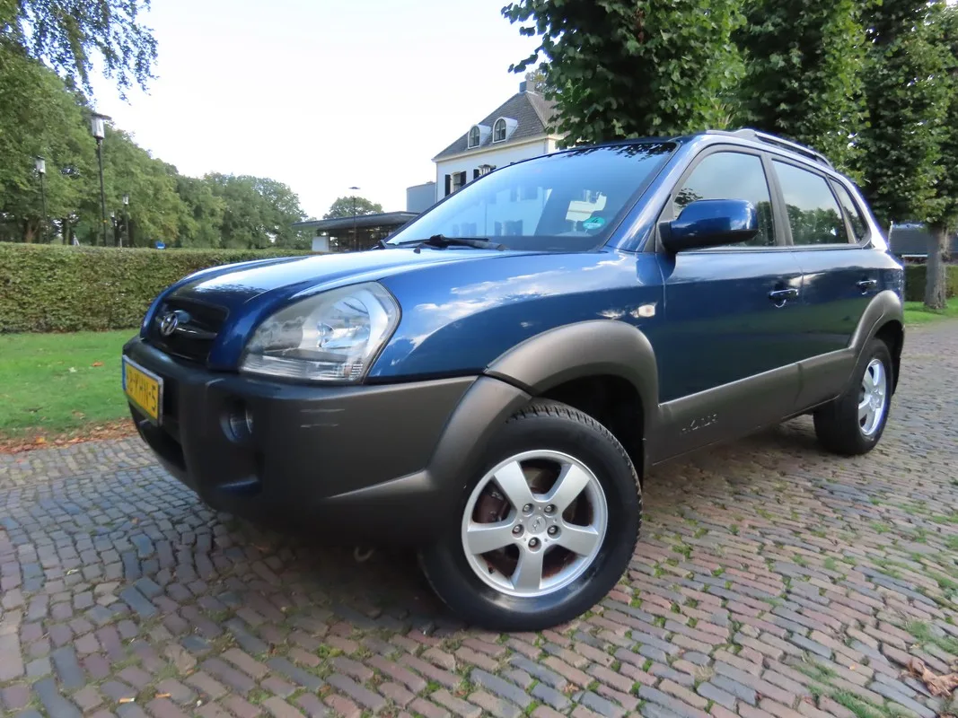 Hyundai Tucson (2005) — foto 1
