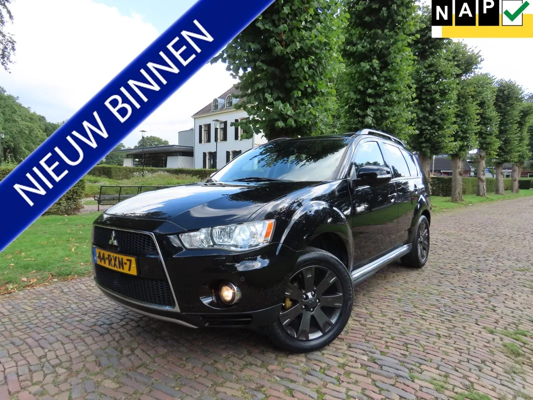 Mitsubishi Outlander (2011) — foto 1