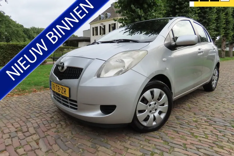 Toyota Yaris (2006)