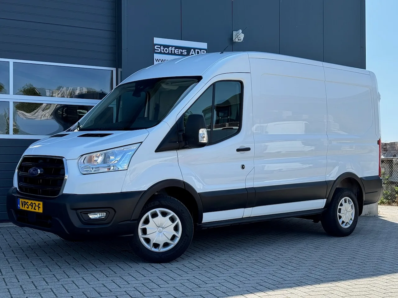 Ford Transit (2022) — foto 1
