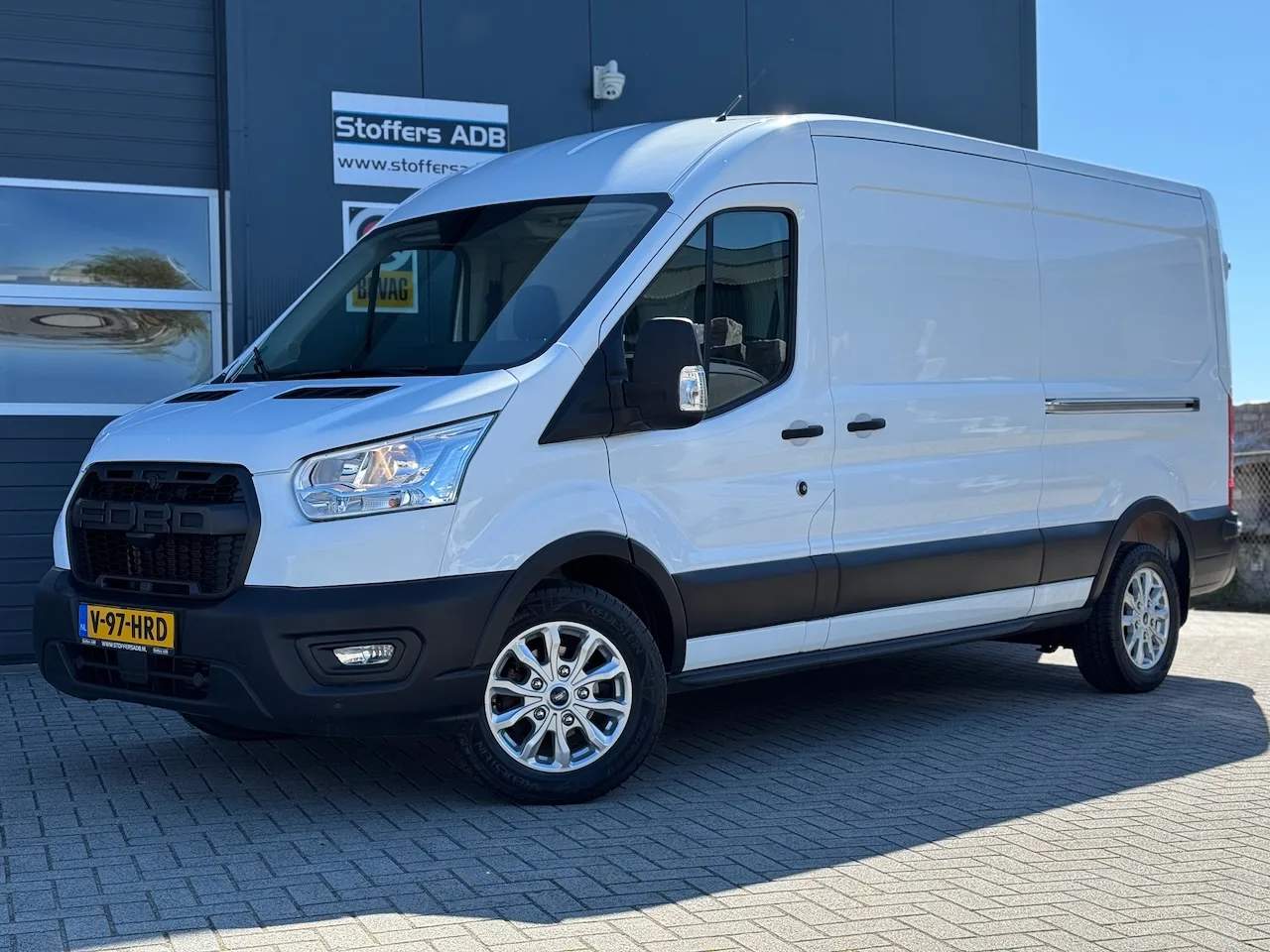 Ford Transit (2022) — foto 1
