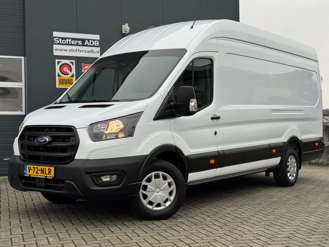 Ford Transit (2024) — foto 1