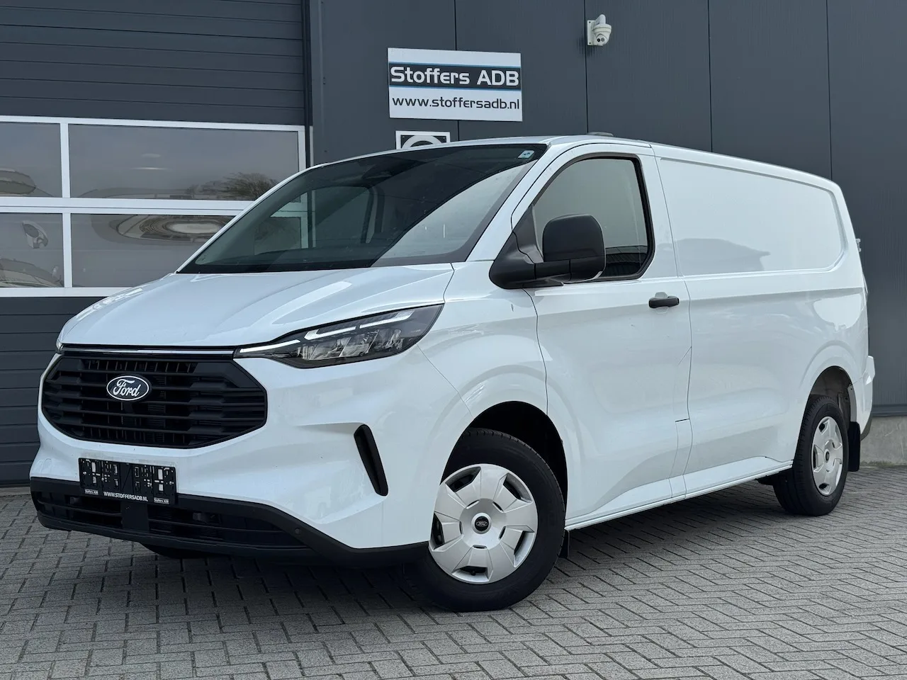 Ford Transit Custom (2024) — foto 1