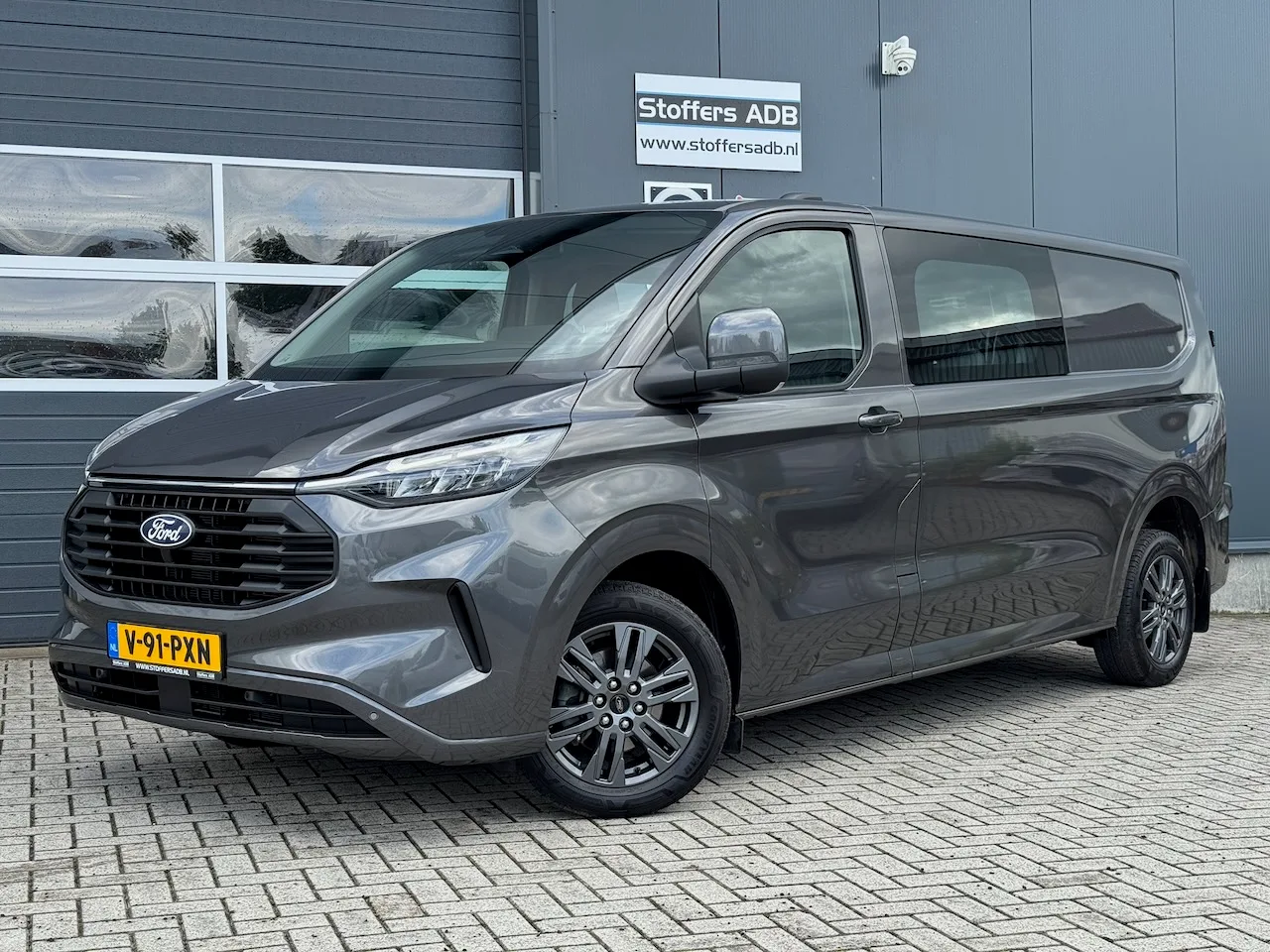 Ford Transit Custom (2024) — foto 1