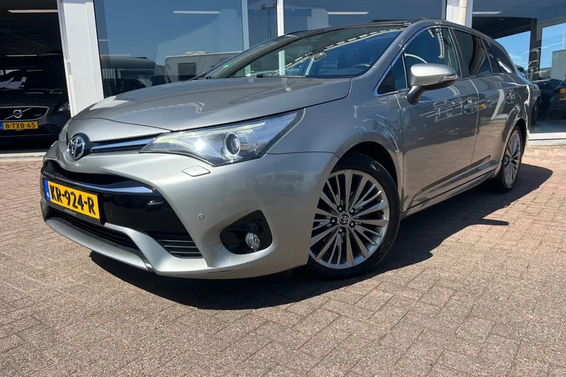 Toyota Avensis (2015)