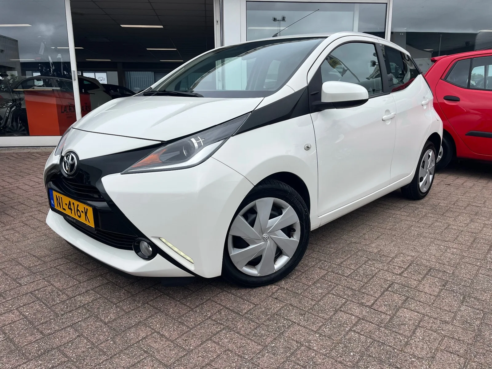 Toyota Aygo (2017) — foto 1