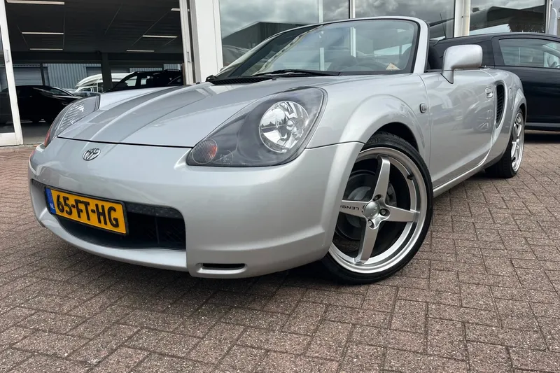 Toyota MR2 (2000)