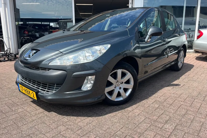 Peugeot 308 (2008)