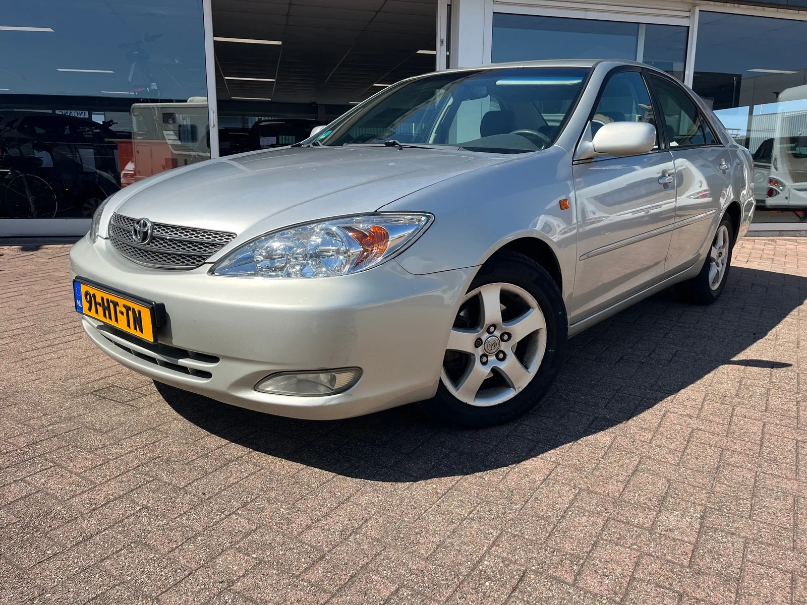 Toyota Camry (2002) — foto 1