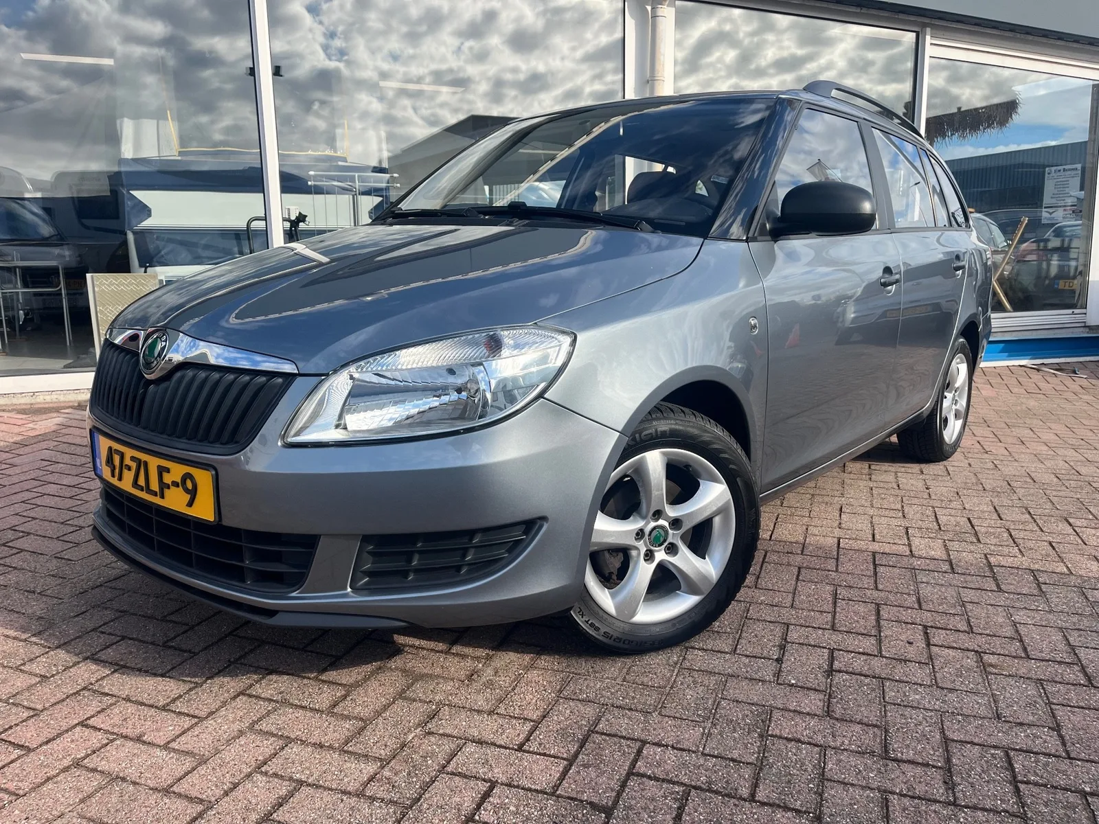Škoda Fabia (2013) — foto 1
