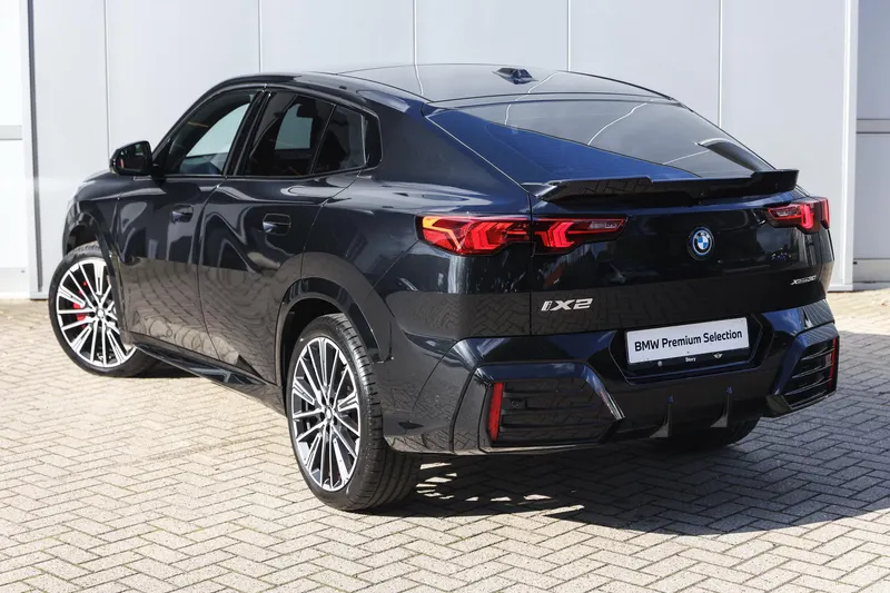 BMW iX2 (2025)