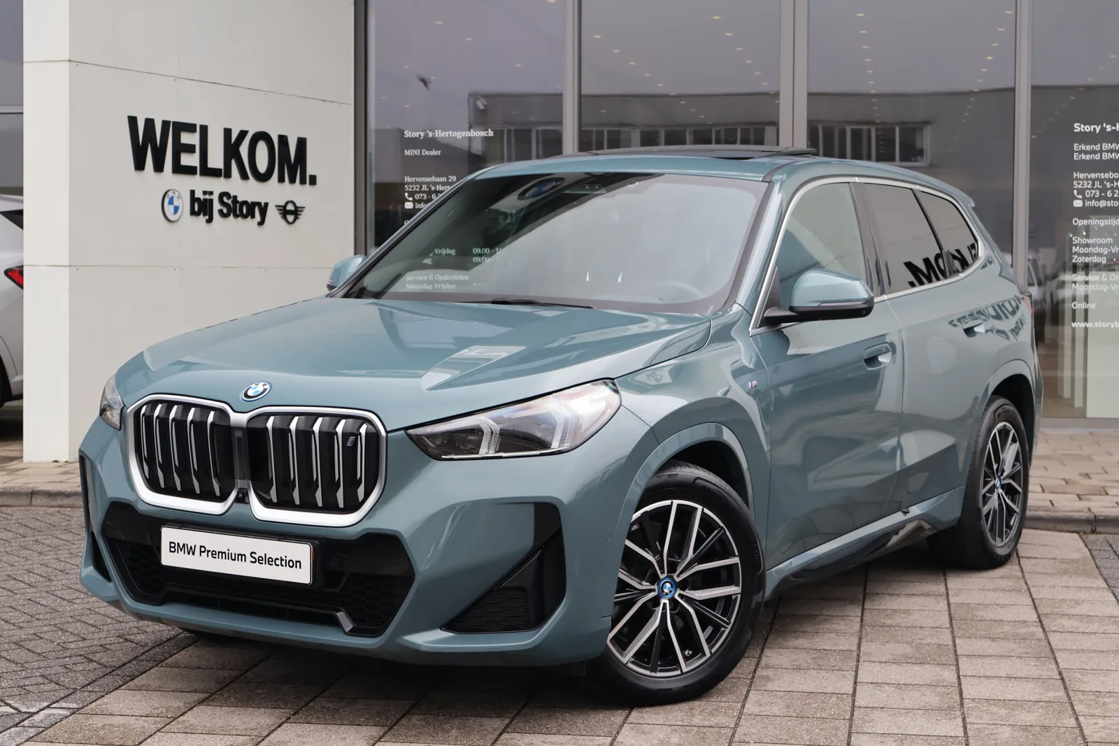 BMW iX1 (2023) — foto 1