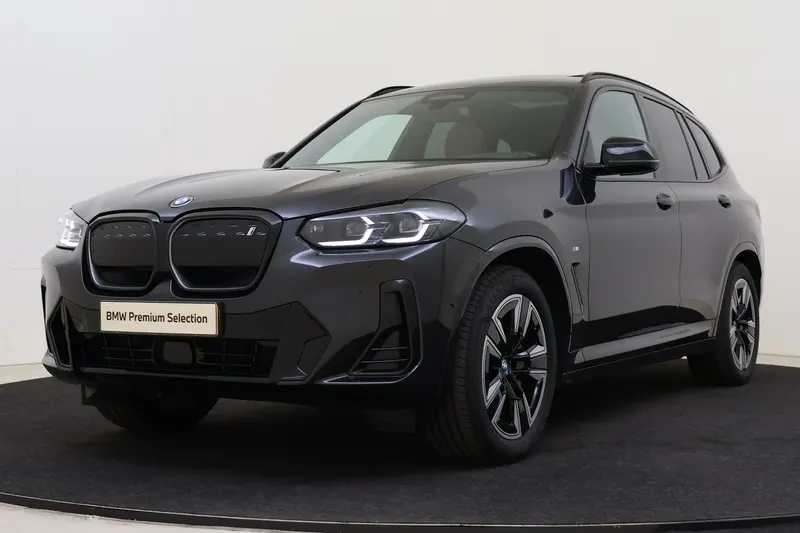 BMW iX3 (2023)
