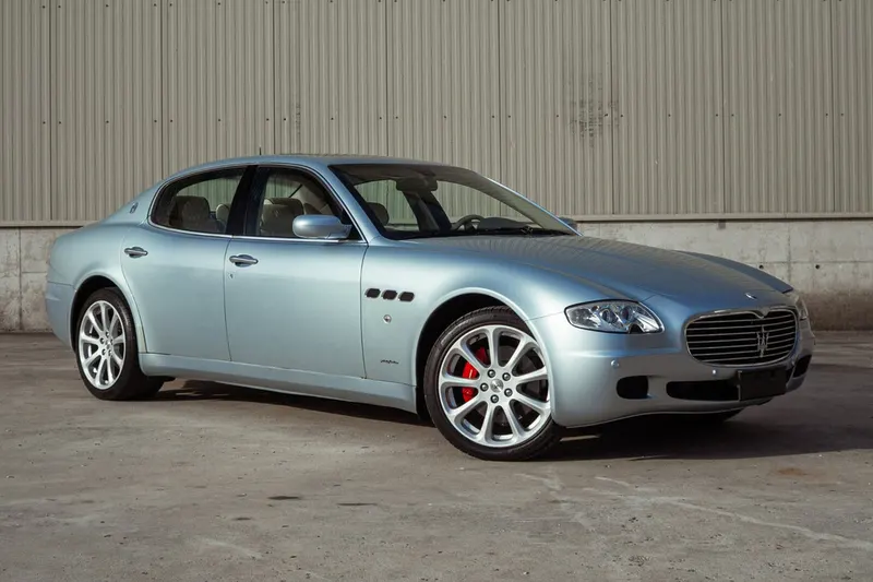Maserati Quattroporte (2005)