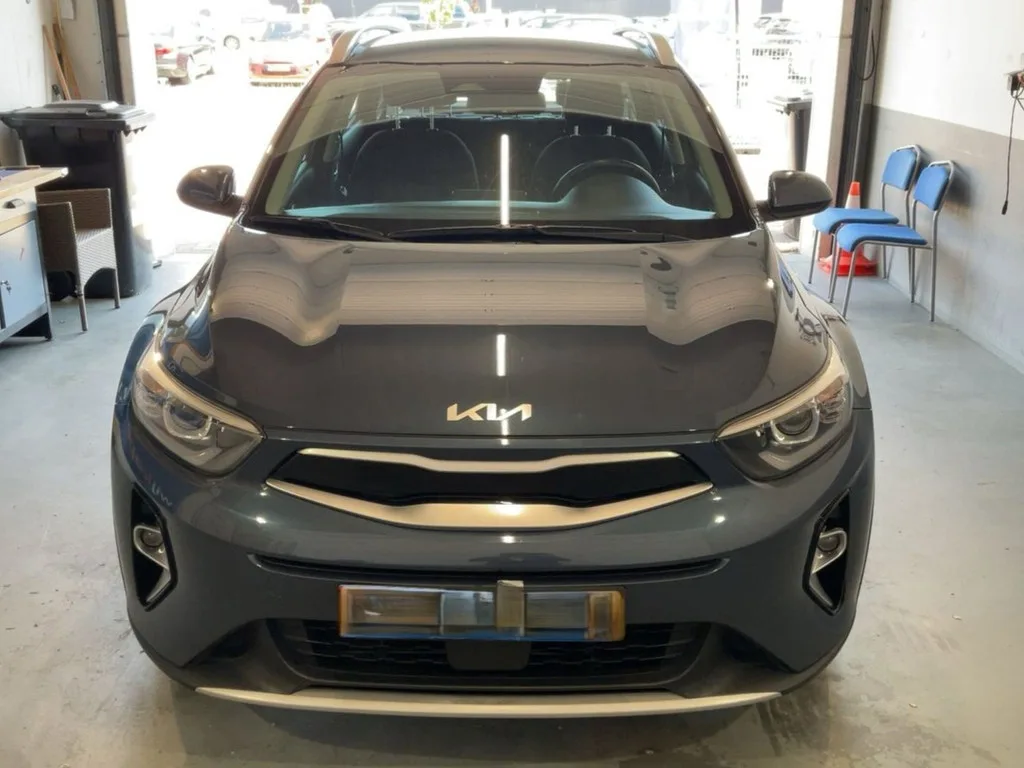 Kia Stonic (2021) — foto 1