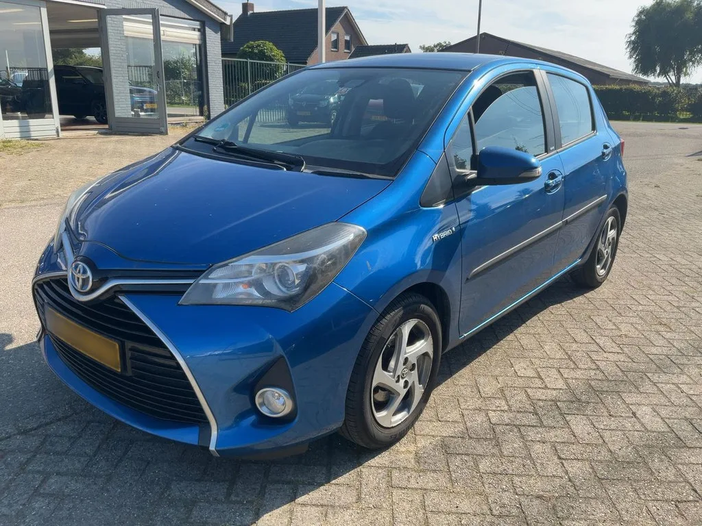Toyota Yaris (2016) — foto 1