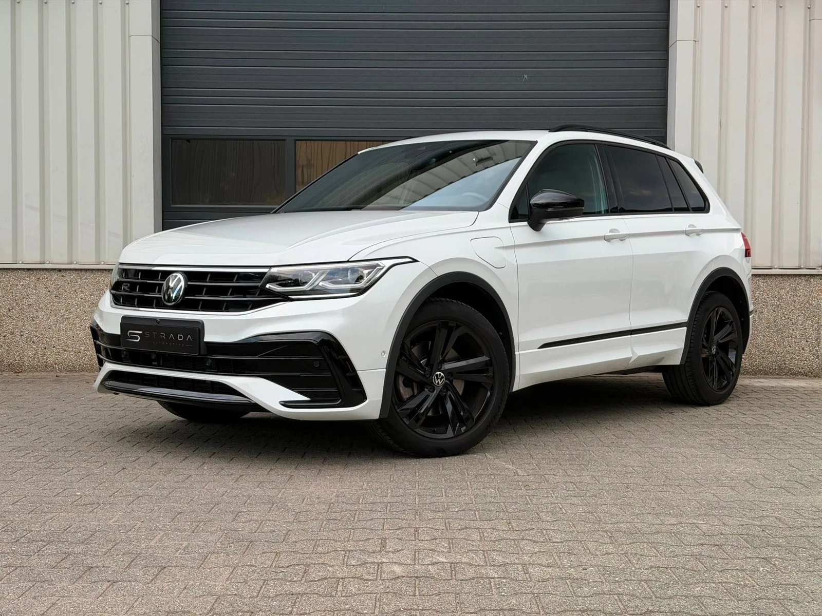 Volkswagen Tiguan (2022) — foto 1