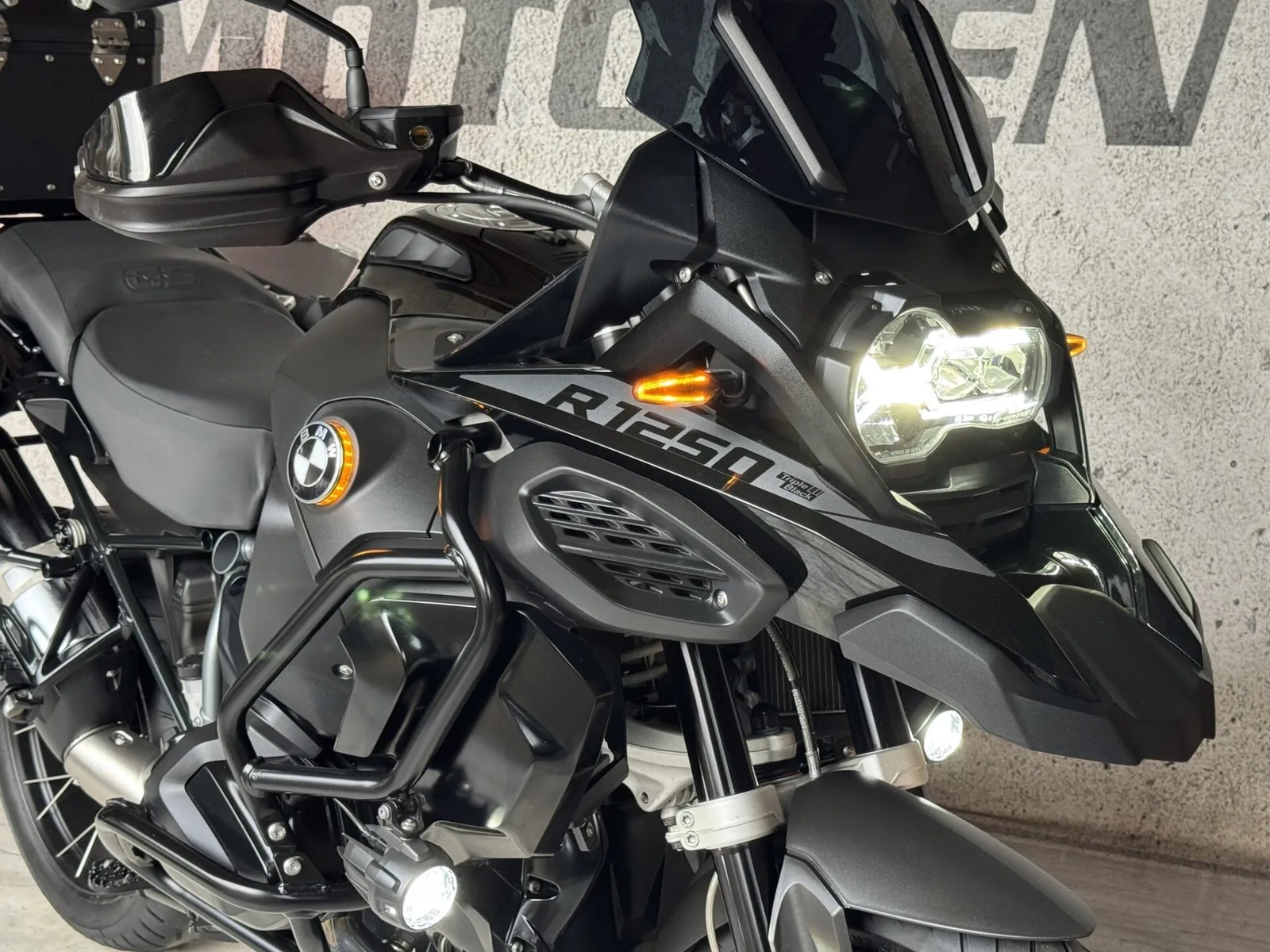 BMW R 1250 GS Adventure (2023) — foto 1