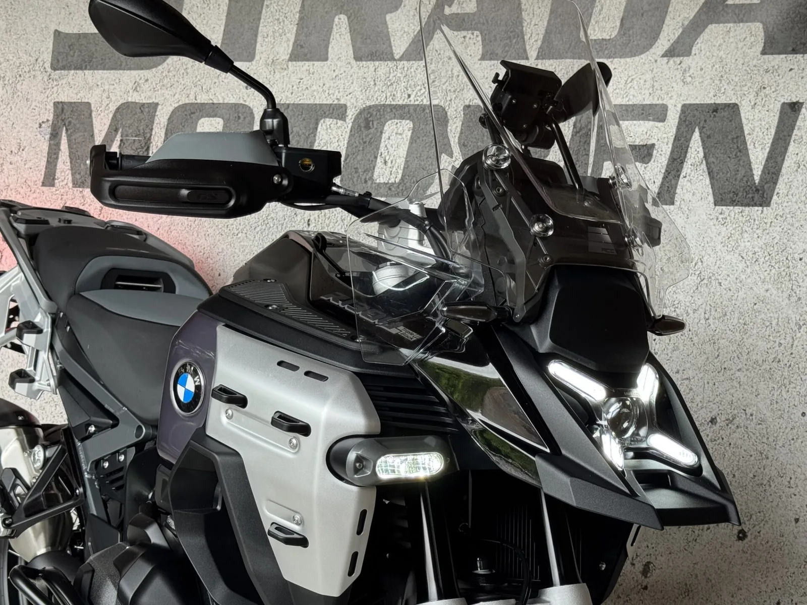 BMW R 1300 GS Adventure (2025) — foto 1