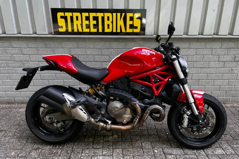 Ducati Monster 821 (2015)