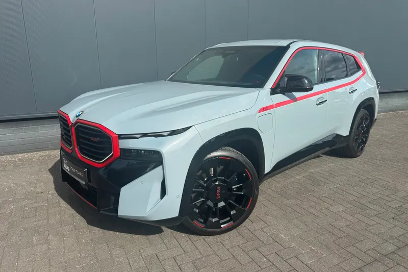 BMW XM (2023)