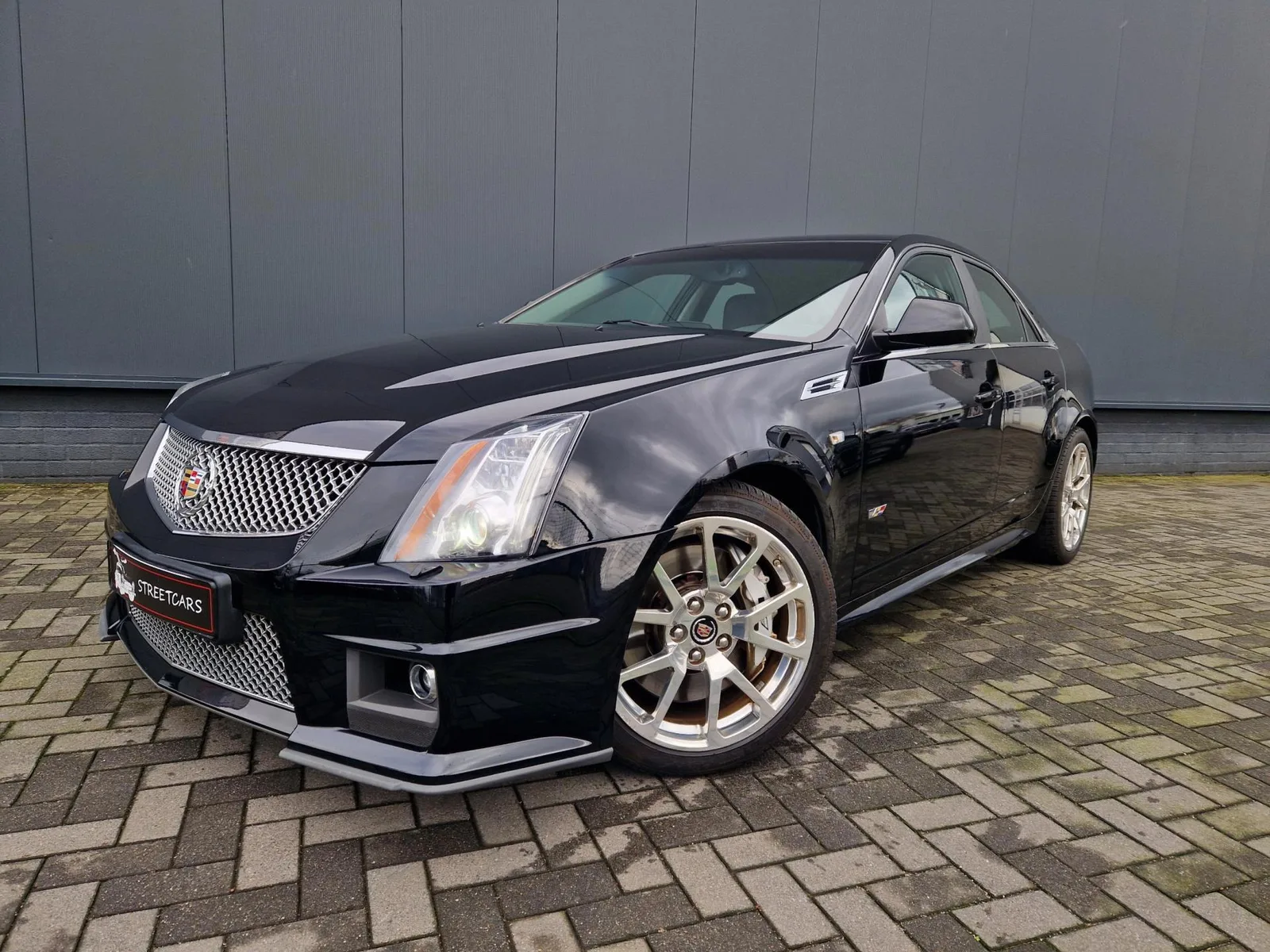 Cadillac CTS (2010) — foto 1