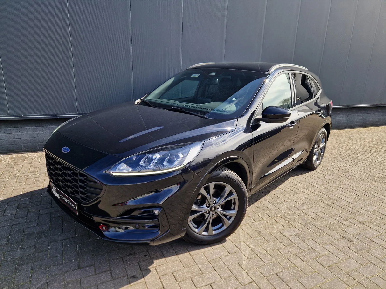 Ford Kuga (2024) — foto 1