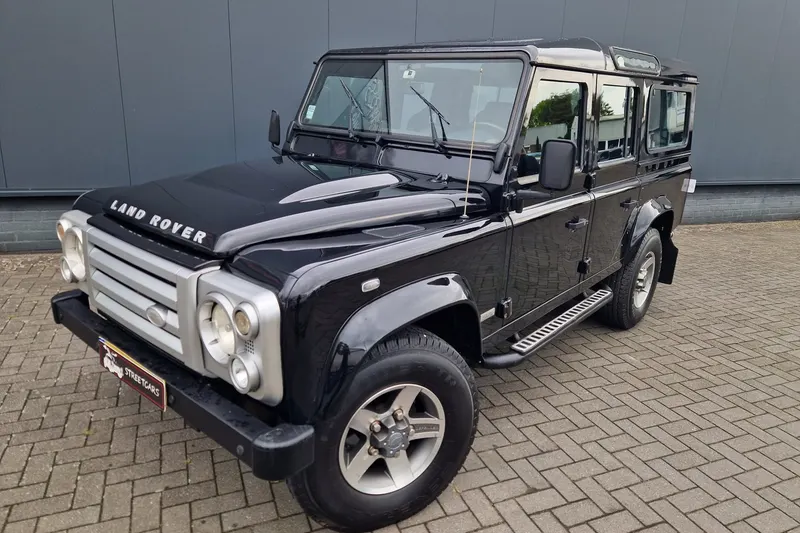 Land Rover Defender (2008)