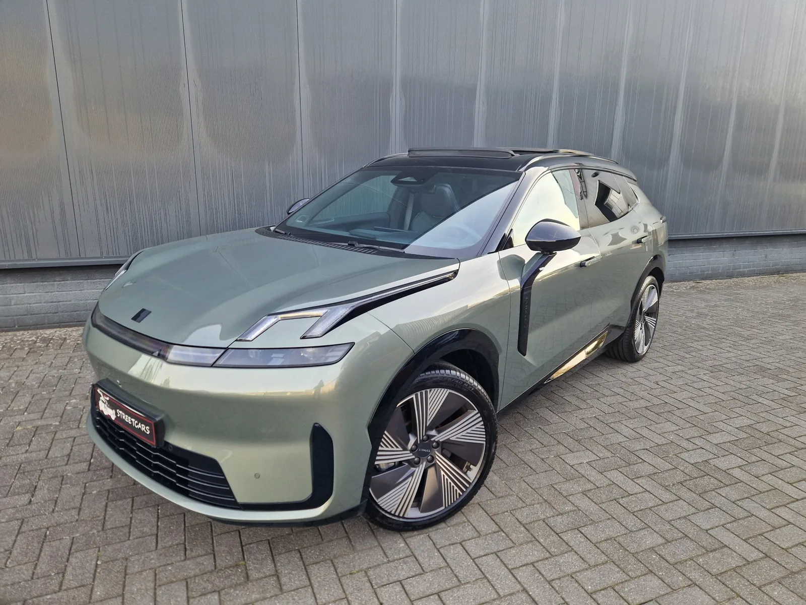 Lynk & Co 08 (2026) — foto 1
