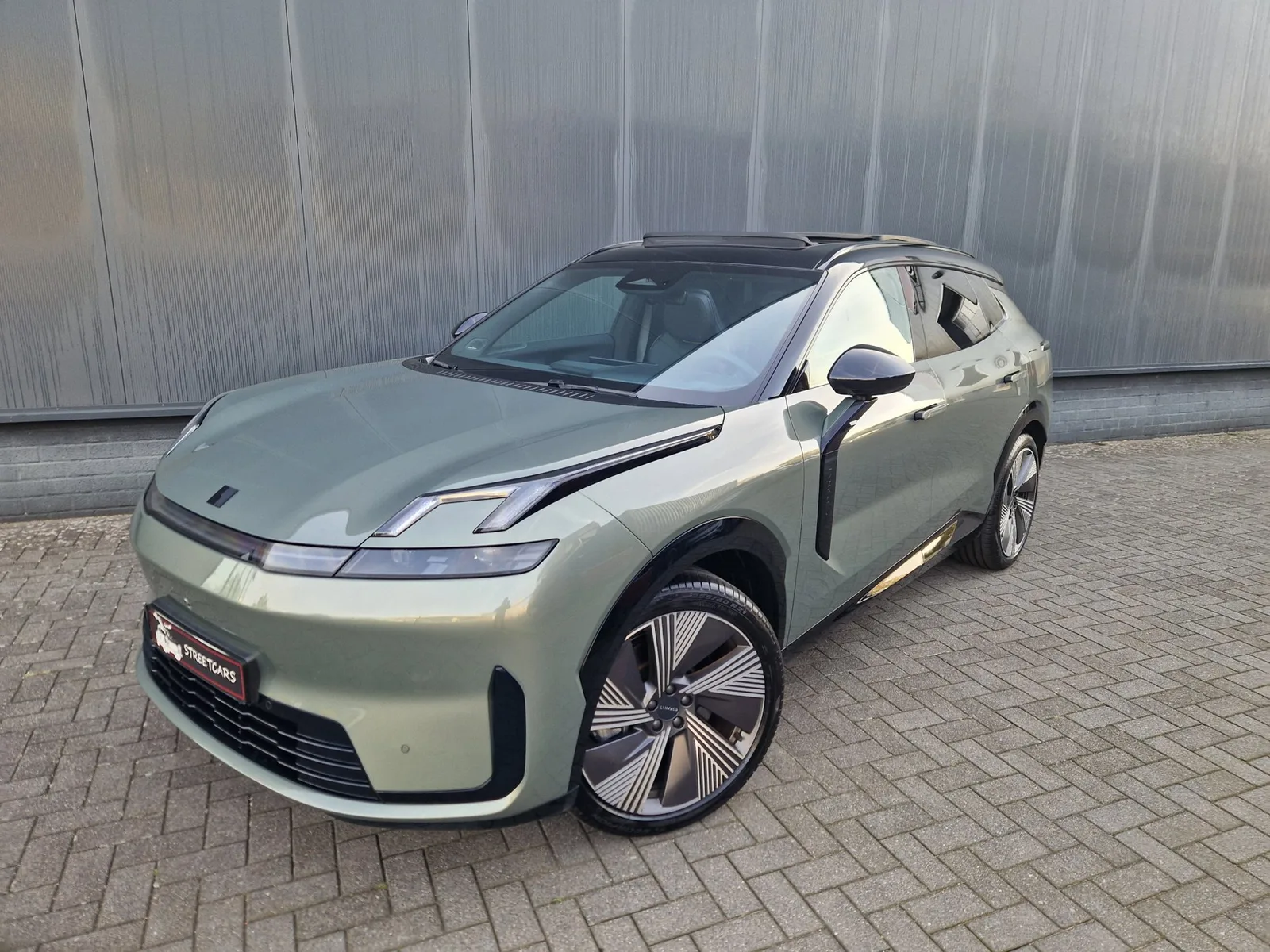 Lynk & Co 08 (2026) — foto 1