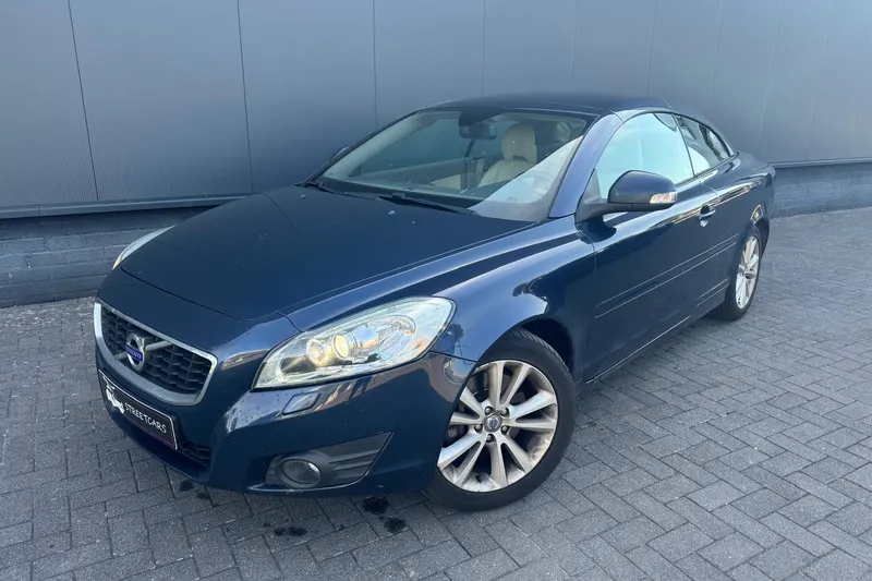 Volvo C70 (2011)