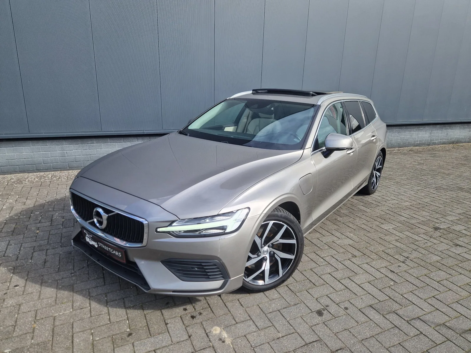Volvo V60 (2020) — foto 1